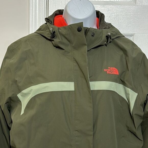 The North Face 3 in 1 triclimate women’s Army Green Orange winter jacket size L - Picture 3 of 16